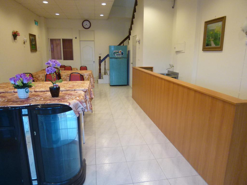 Sun Moon Star Hostel Budai Exterior foto