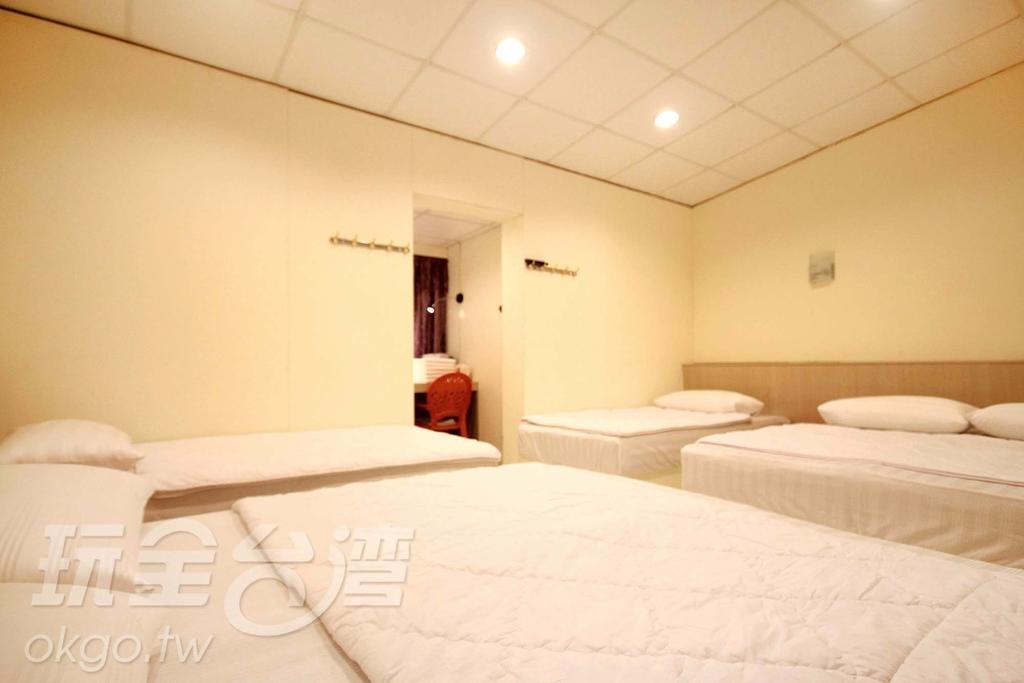 Sun Moon Star Hostel Budai Exterior foto